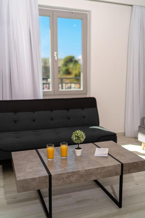 White&Gray Apartment Rethymno Eksteriør bilde